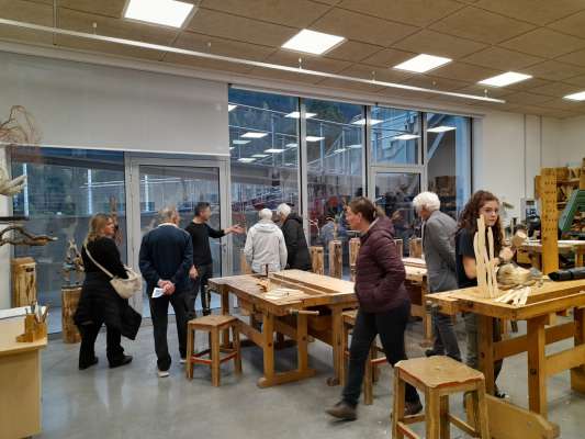 media/k2/galleries/22194/thumbs/80LA6_Laboratorie_2.jpg