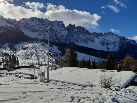 La staziun dl tëmp söl Ju de Ciareja. (© ofize stampa dla Provinzia)
