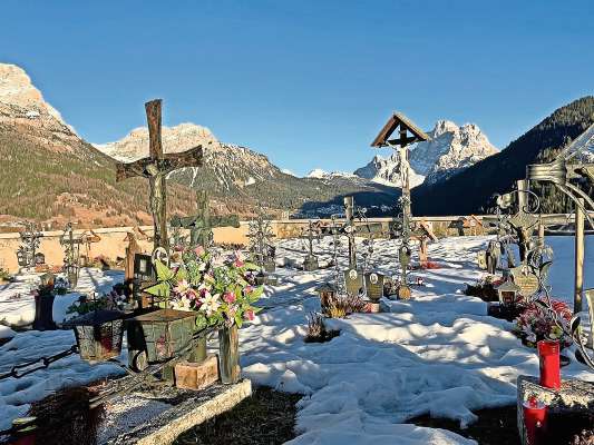 La cortina restarà proprietà del Comun da Col.
