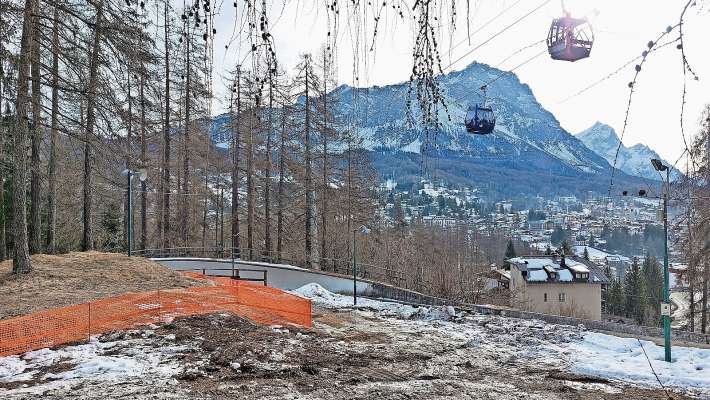 El laoro par desfei ra vecia pista de bob de Ronco: i betarà doi mesc, i spendarà doi milioi 200 mile euro.
