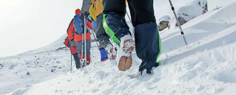 media/k2/galleries/22758/thumbs/mountaineers-walking-snow_web.jpg