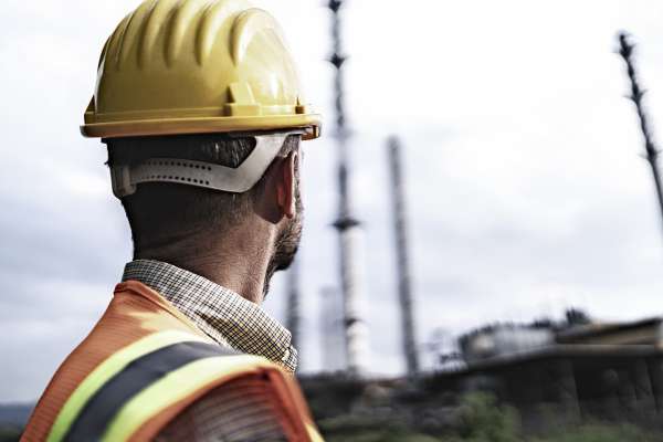 media/k2/galleries/23022/thumbs/closeup-engineer-construction-site_web.jpg