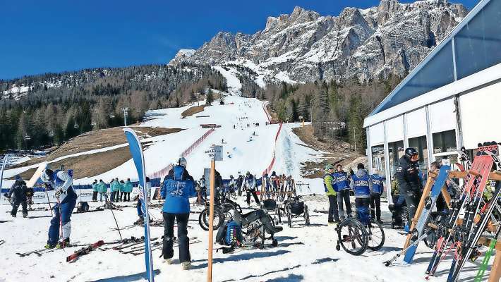 Ra pista Olympia de Tofana e ra Pales de Rumerlo, i dis de ra Copa del mondo de schie paralimpiche.
