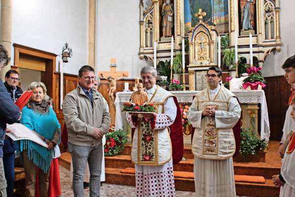 Le comunité de Fodom e Col a festegé i 40 agn da miscionar de Padre Gianpietro Pellegrini