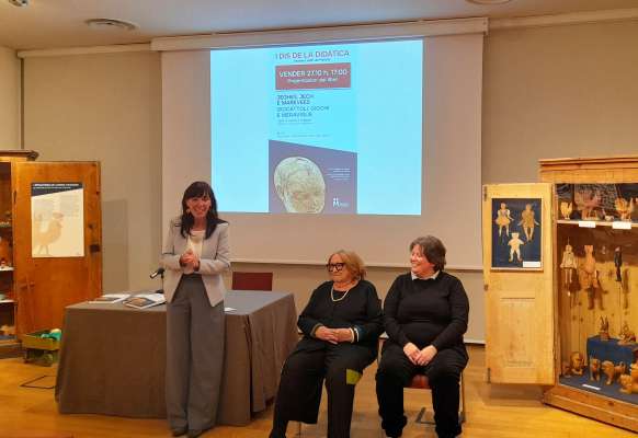 media/k2/galleries/25565/thumbs/Jeghes_Museo_Daniela_Bruna_Sara.jpg