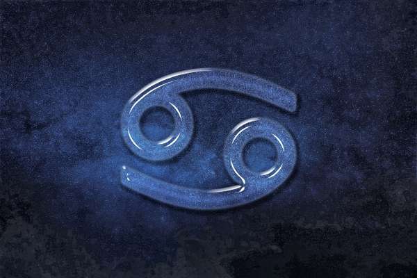media/k2/galleries/25760/thumbs/cancer-zodiac-sign-blue-sky-horoscope-astrology-background-cancer-blue-horoscope_web.jpg