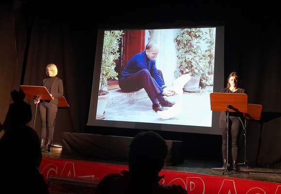 N moment de la raprejentazion teatrèla sun Don Gigi.
