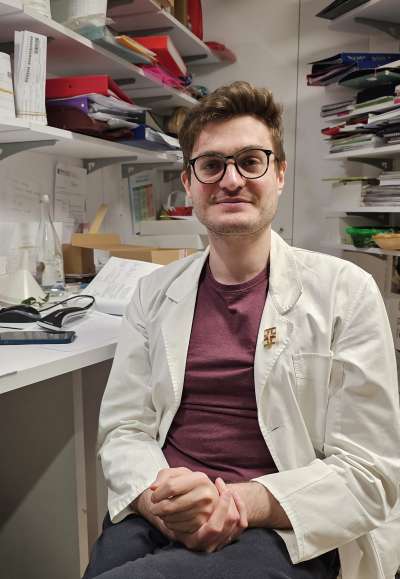 L spezièl Giovanni Rizzi de la Farmacia San Giovanni a Vich.

