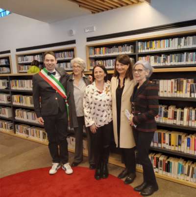 Giovanni Aderenti con Antonella Agnoli, Federica Giannuzzi, Maria Bosin e Sara Guelmi.
