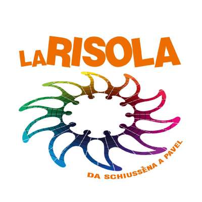 L logo de La Risola.
