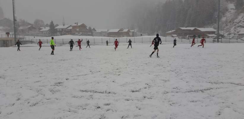 Palé: devëntes y pordüdes sot la nëi