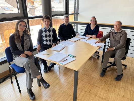 La giuria dl Pest Angelo Trebo. Dmc Milena Obwegs, Denni Dorigo, Carlo Suani, Nicoletta Riz y Roland Verra.
