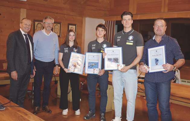 Uneranza da pert dl Chemun de Sëlva per i meric sportifs arjonc tla sajon da d’inviern passeda. Da udëi iel, da m.c.: l ambolt Roland Demetz, y l vizeambolt y assessëur per l sport Ivo Insam. Daujin a d’ëi i sportifs y la sportives: Anna Senoner, Manuel Senoner y Max Perathoner. N sostituzion de Nicol Delago si pere Norbert Delago.
