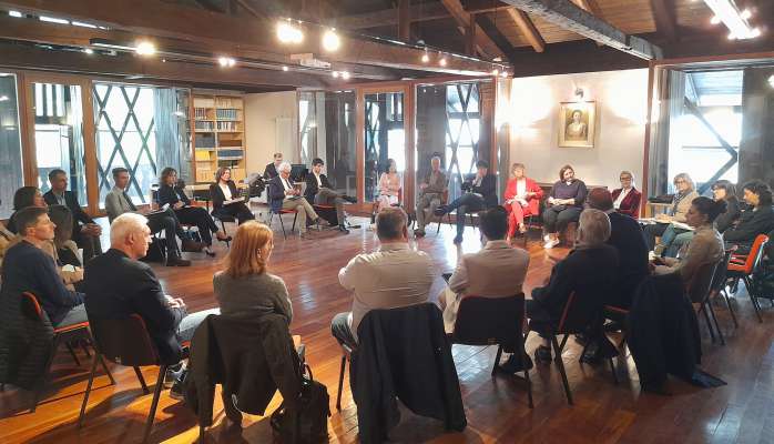 La scontrèda de l'Autorità per la mendrazes coi raprejentanc ladins e del Consei provinzièl a Sèn Jan.

