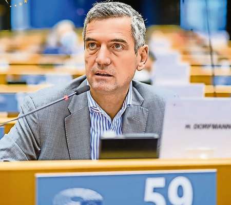 Herbert Dorfmann l é sté ndavò l candidat plù voté a le elezion europee nta Fodom.
