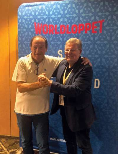Angelo Corradini e Juha Viljamaa, presidenc onoraries de la Worldloppet.
