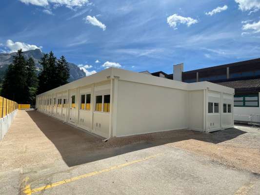 A pié ia de setëmber 2024 ospitará i containers i scolars dla scora elementara. foto:mo
