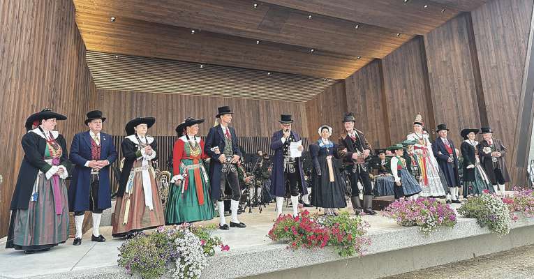 La Lia per Cultura y Usanzes de Sëlva à n dumënia passeda festejà si 60 ani de atività.
