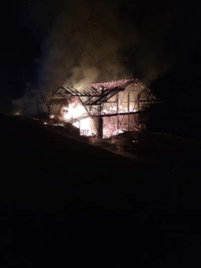 Le frabicat en flames. (Foto: &copy; St&ouml;daf&uuml;ch)
