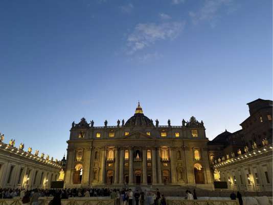 Na riflescion sul inom del nuof Papa 
