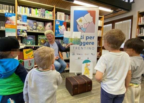 Te vigni biblioteca l é stat endrezà letures per bec. 
