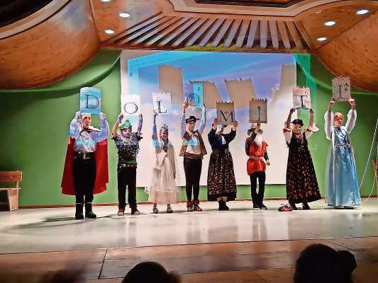 media/k2/galleries/29721/thumbs/teater_mesane_1_foliet_web.jpg