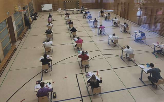 Ntan l ejam de maturità tla palestra. (Foto: Ite Raetia)
