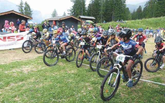 I pitli atlec y la pitla atletes al start.
