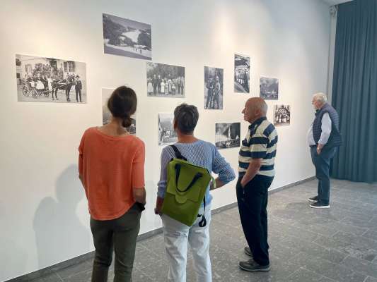 N momënt tratan la presentaziun dl proiet. foto:mo
