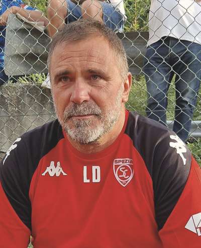 Son cuntënc de pudëi vester te Gherdëina. Tlo pudons lauré zënza unì desturbei. On n bel zënter sportif, n bel hotel y jënt daulëibon ntëurvia. Tlo se làscel lauré bën«, nes à cuntà Luca D’Angelo, trainer dl Spezia Calcio.
