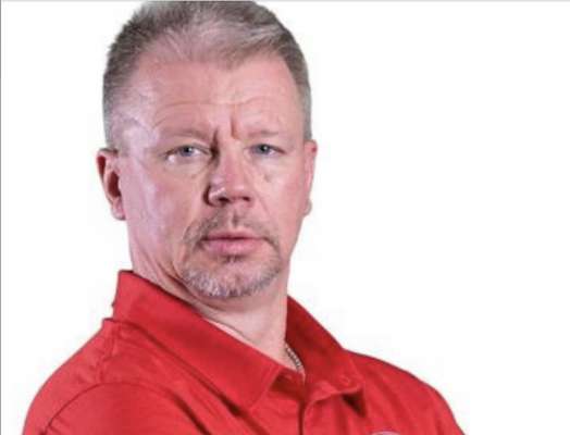 L nef coach del Fascia Falcons Harri Laurila.

