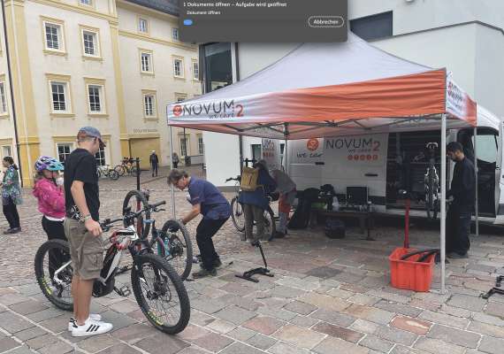 Na berstot alalergia sun plaza de dlieja a Urtijëi.
