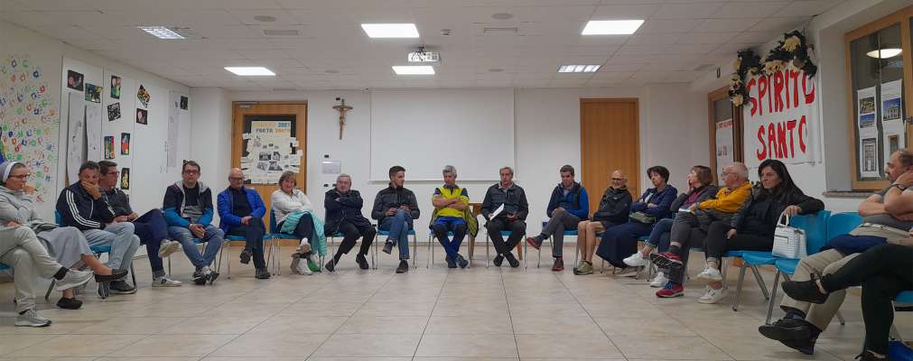 La scontrèda di Comitac parochiai con Don Mario.
