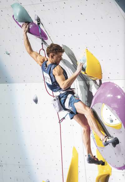 ilip Schenk ie ruvà 18ejim tla categuria »lead« pra i campiunac mundiei a Seoul. Mpo se móstrel cuntënt: »La sajon passeda fova mi miëura de for«. (Foto IFSC)
