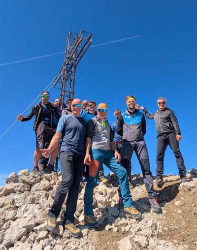 La crousc su L Om varda endò ju