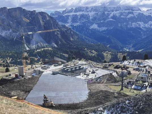La sozietà dla Secëda à chësc instà lascià fé n resservar nuef daujin ala stazion a val dla sentadoia Catores.
