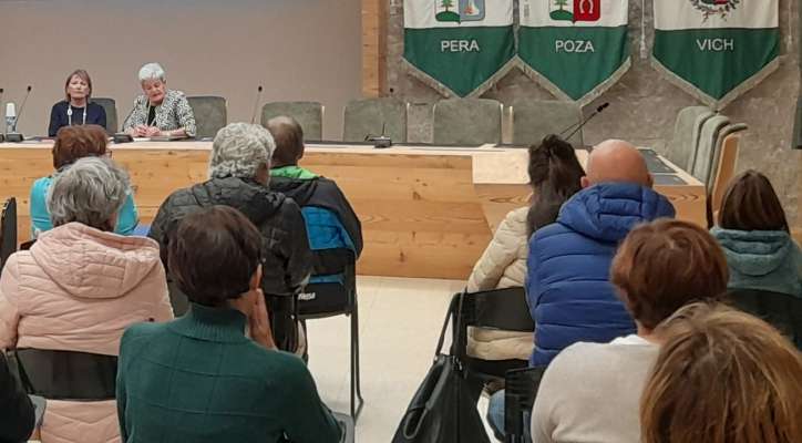 L Comun de Sèn Jan met a jir scontrèdes de formazion educativa.
