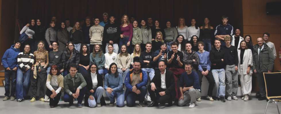 Festa di 18 ani a livel de valeda, chëst ann per l prim iede te tunel