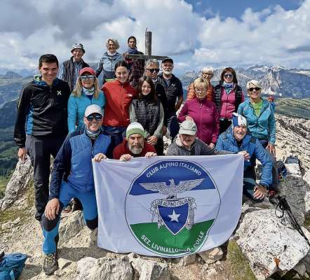 Una de le trope escursción programade via per l ann.
