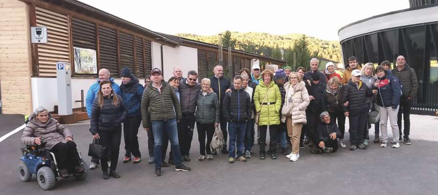 Na bela grupa japé dla furnadoia de Marinzen.
