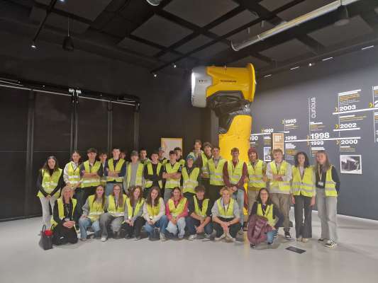 Tecnologia y inovaziun por les pistes dai schi