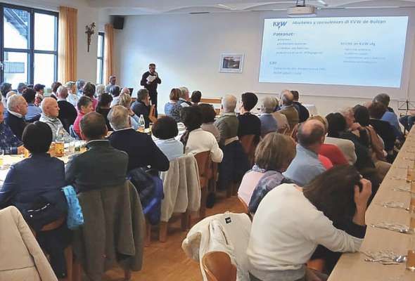 Pra la senteda generela dl KVW de Sëlva.
