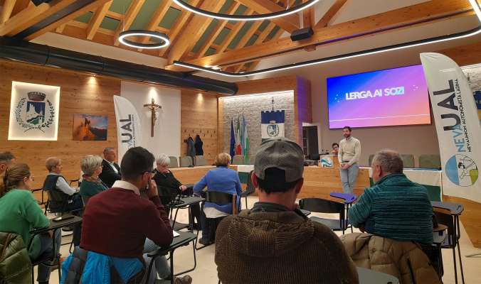 N moment endèna la radunanza.
