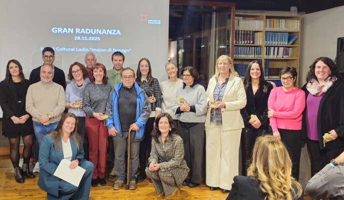 Scontrèda de cedean per mez secol de cultura ladina