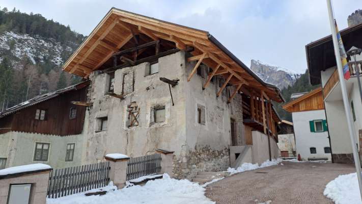 La Region finanziea l restaure de Ciasa Costazza