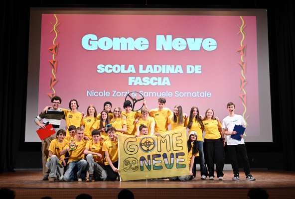 Le Gome Neve venc la semifinèla de robotica