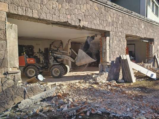 La mensa per i sculeies ie n luxus che n dëssa sciazé