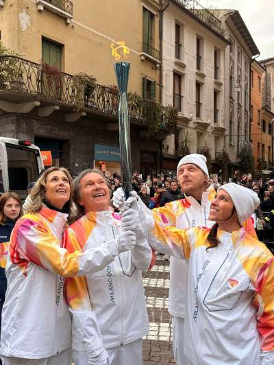 La familia cun Red Canzian (2. dmd), Phil Mer y Chiara Canzian. foto:PM
