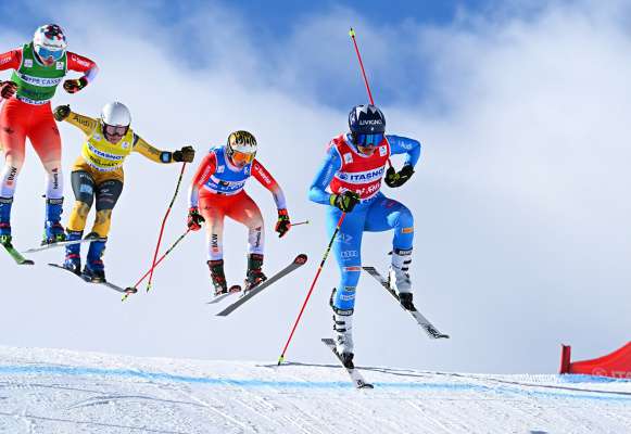 Jole Galli tedant end&egrave;na la garej&egrave;da. (foto Pegasomedia)

