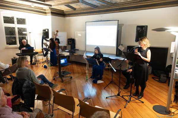 La prejentazion del liber de Alberta Rossi endrez&egrave;da jun Busan da la Comunanza e la Consulta Ladina.
